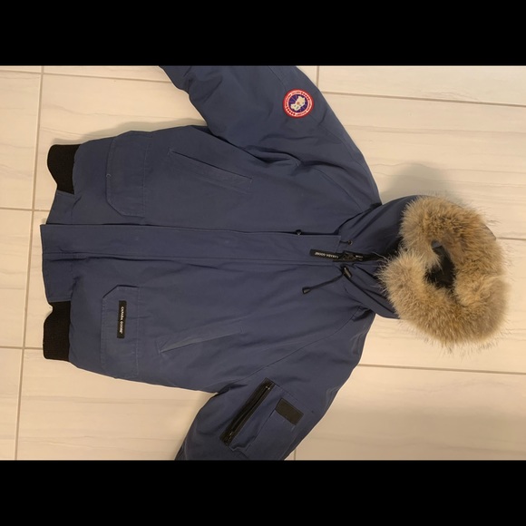 Canada Goose Bomber Jacket - Picture 8 of 8